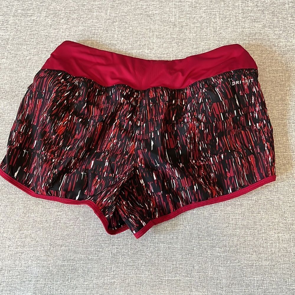 Nike Shorts - Picture 5 of 5